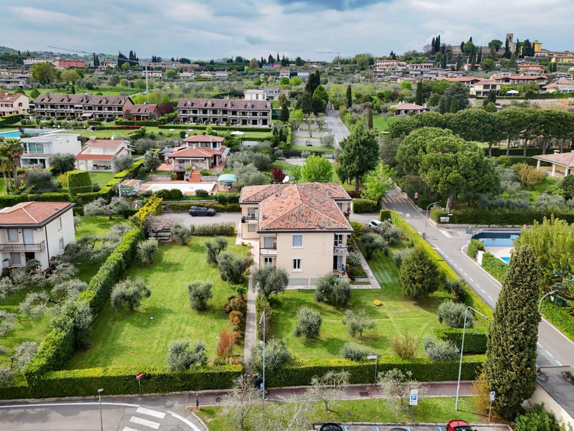 Appartamento Martina Moniga del Garda Exterior foto